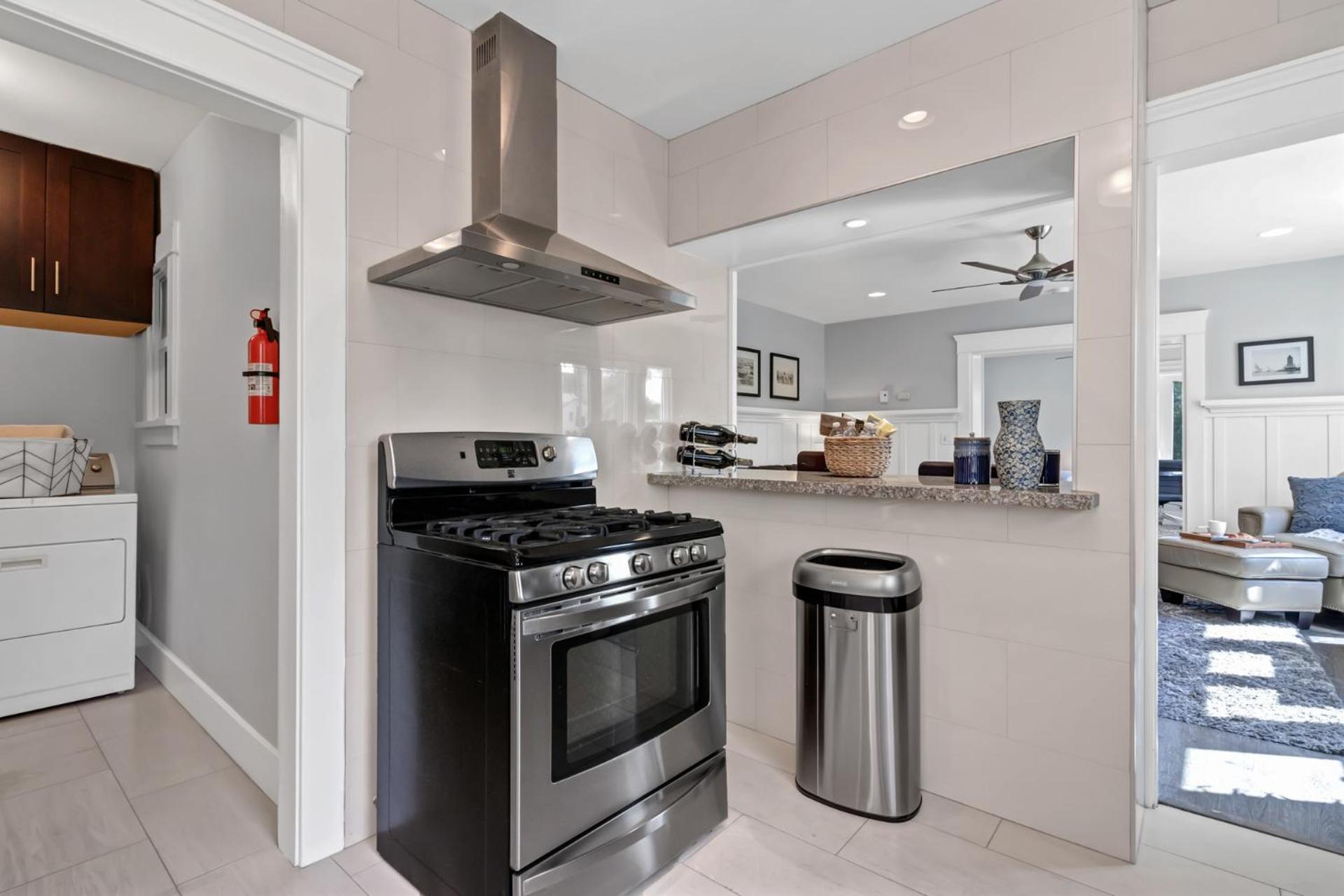 East Village Apartments Лонг Бийч Екстериор снимка
